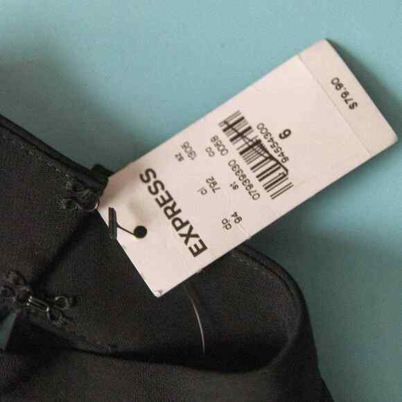 NWT Express Solid Black Sleeveless High Neck Cutout Sheath Mini Dress Sz 6 - Picture 4 of 11